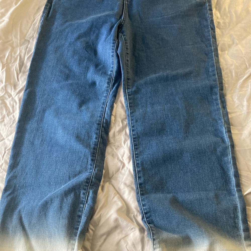 Stylish Blue Women's Jeans - Picture 4 of 4